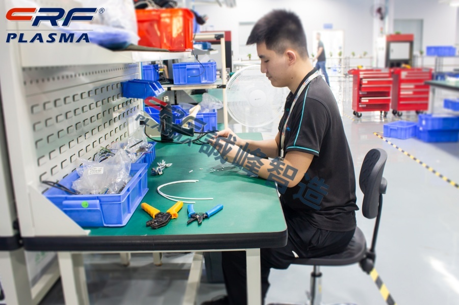 等離子清洗機(jī)廠商生態(tài)闡發(fā)傳統(tǒng)建造商取新興科技企業(yè)的合做格局